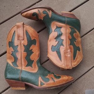 VINTAGE green brown cowgirl boho boots